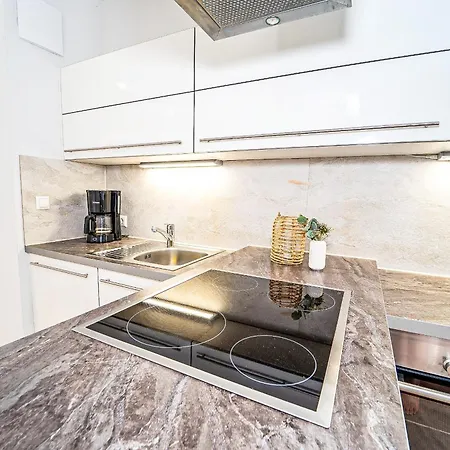 Promenadenvilla 03 04 * Lubeka